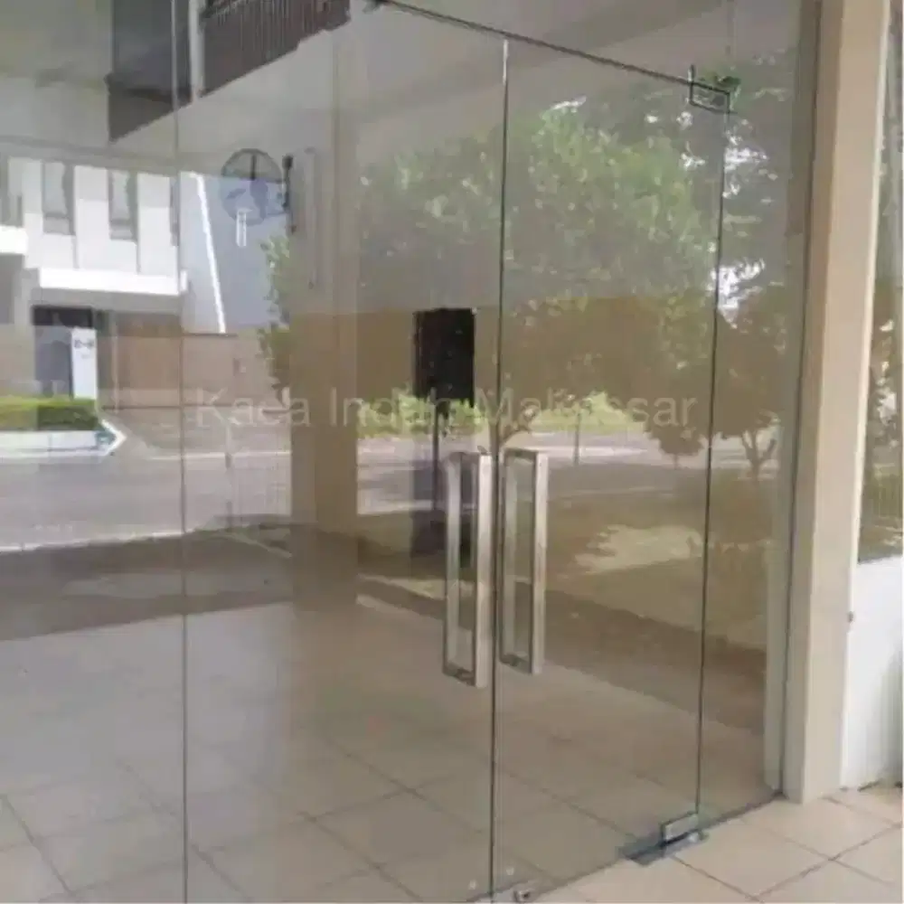 Spesialis tukang kaca dan alumunium