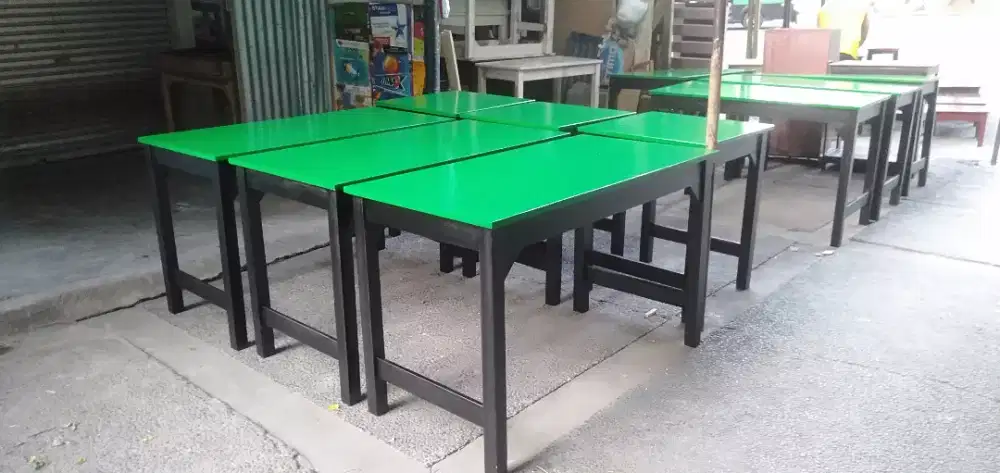 Meja makan meja cafe