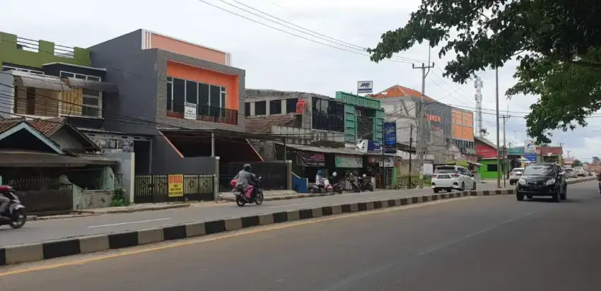 RUKO 2 LANTAI DI JALAN RAYA PROPINSI