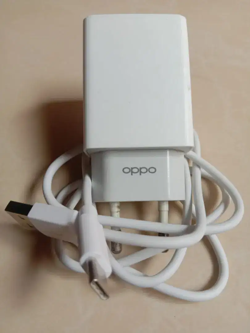 Charger asli ori bawaan oppo A16, A18, A9 tipe C
