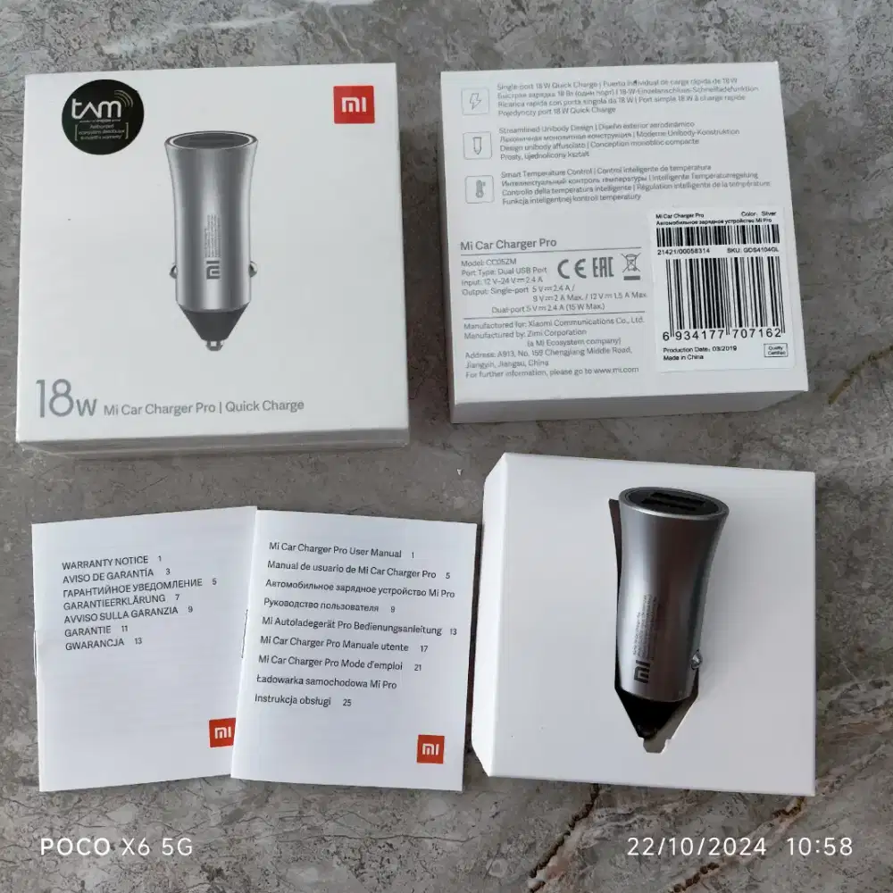 Cas HP di mobil - Mi Car Charger 18Watt