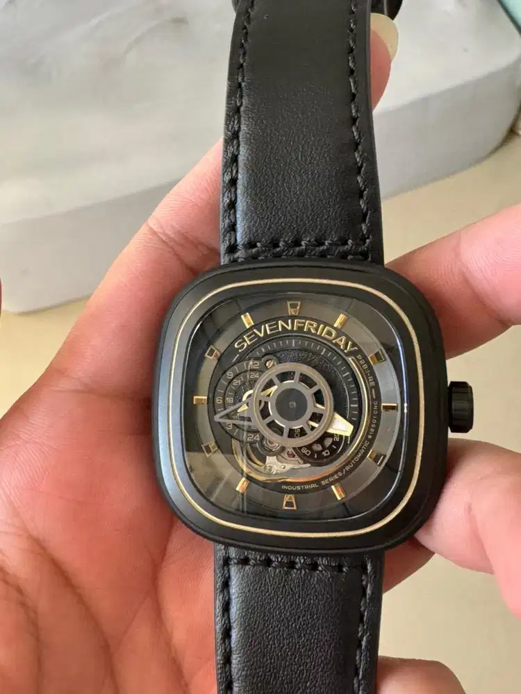 Seven Friday Seri P Original