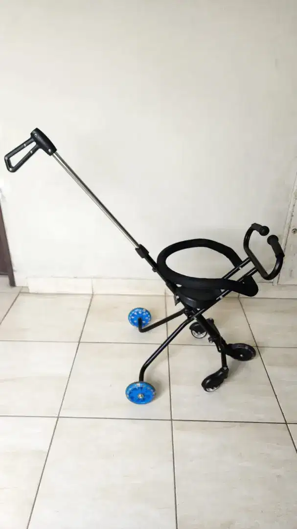 Stroller duduk roda 5