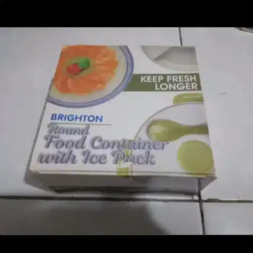 Tempat makan + buah merk brighton, ada pendinginnya, 20cmx20cm, nego