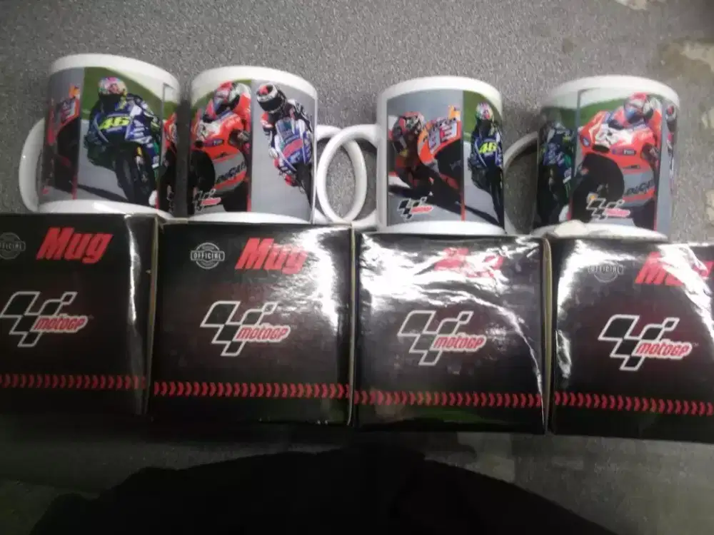 Gelas mug motogp. Tag rossi, marquez