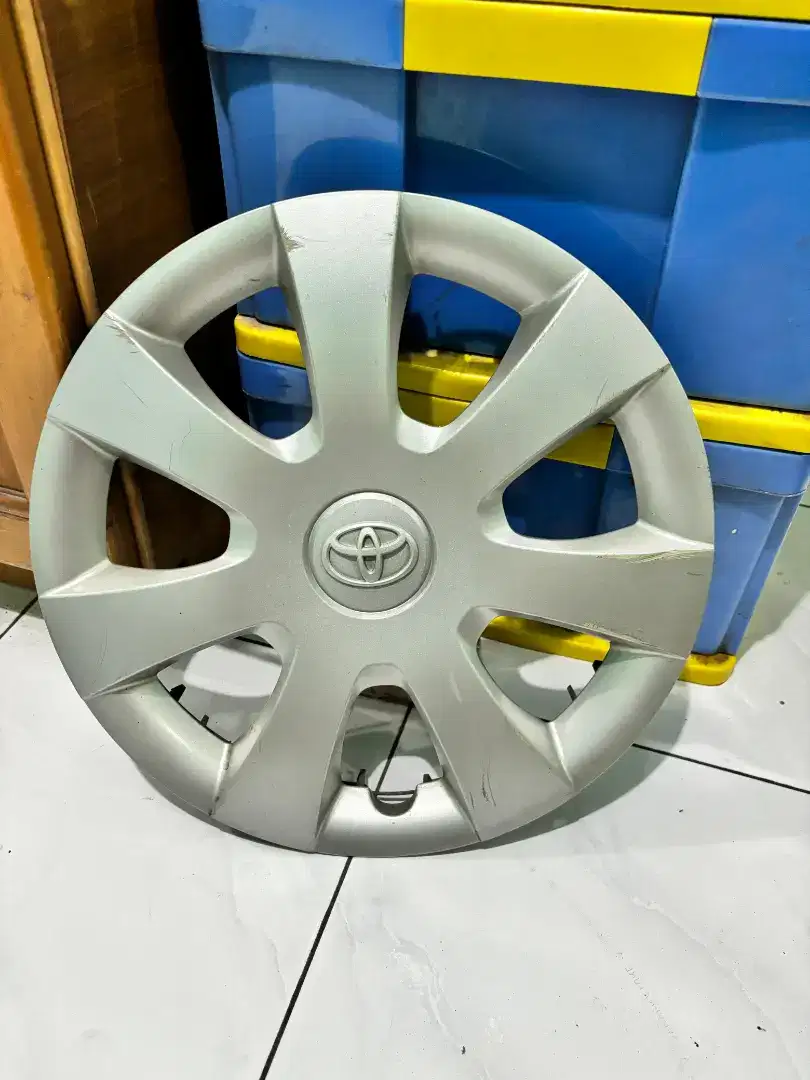 Dop Velg R13 agya ayla sigra calya karimun dll
Harga 150 nego