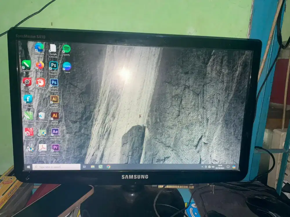 Di jual seperangkat komputer