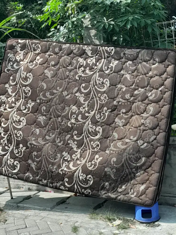 Jasa cuci kasur sofa jok mobil