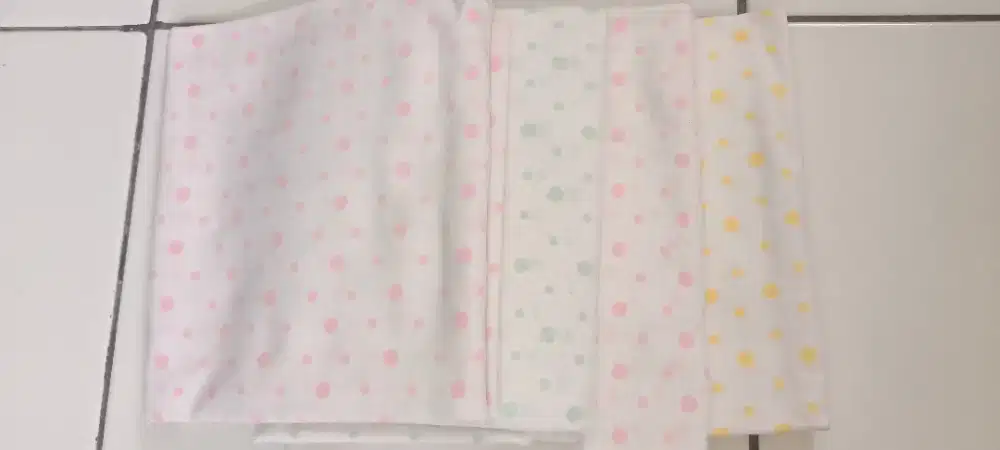 Jual Preloved kain bedong anak