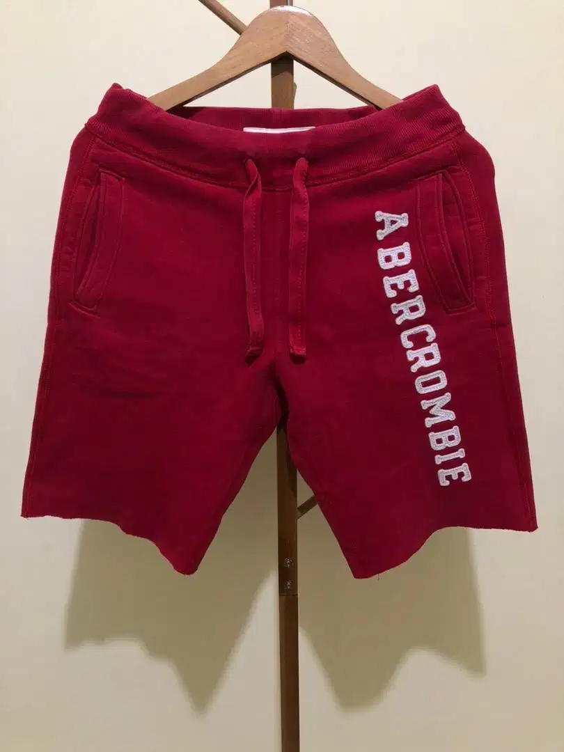 Celana Pendek Abercrombie