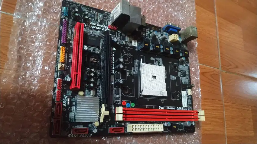 Mainboard atau Motherboard Amd Biostar FM2 Murah aja