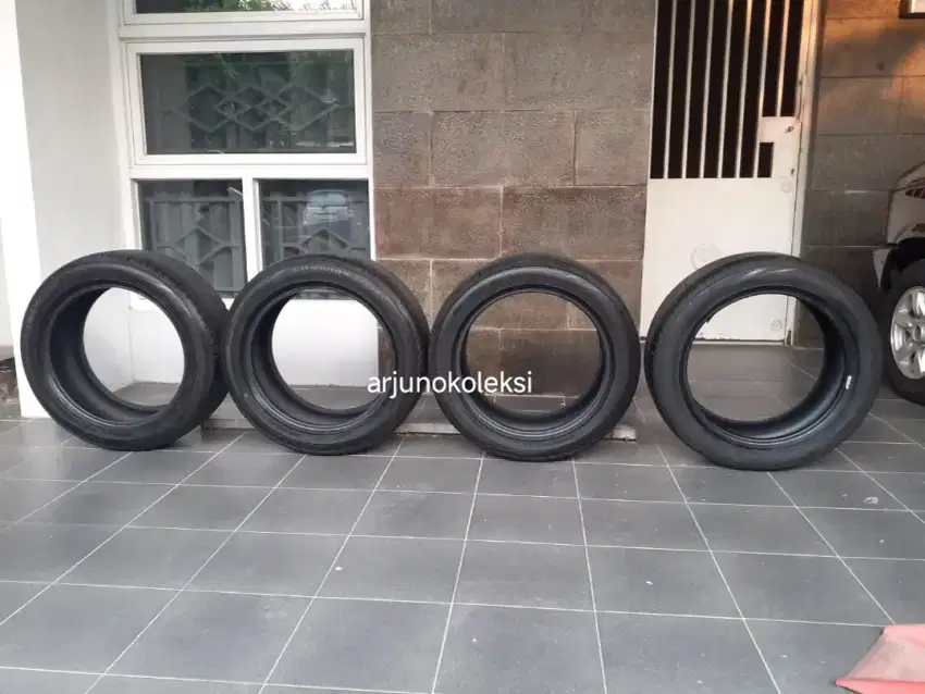 RING 18 DUNLOP SP LM 705 Sport ukuran 235/50 TEBAL ,
