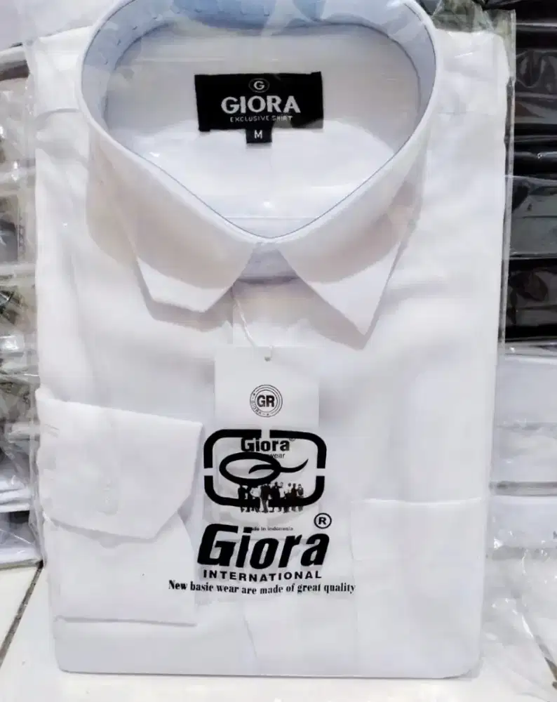 Kemeja polos pria reguler bahan katun