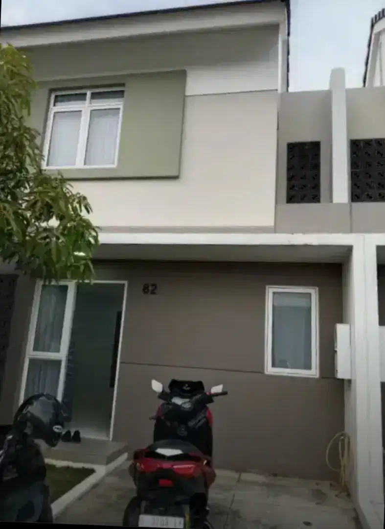 Di sewakan rumah baru di cluster summarecon bandung 2kt 2 km 2 lantai