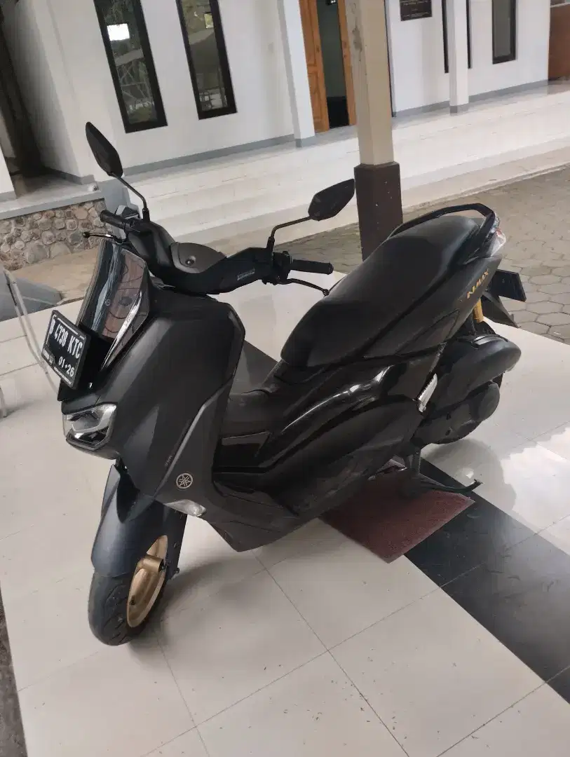 Yamaha n max  abs tahun 2021