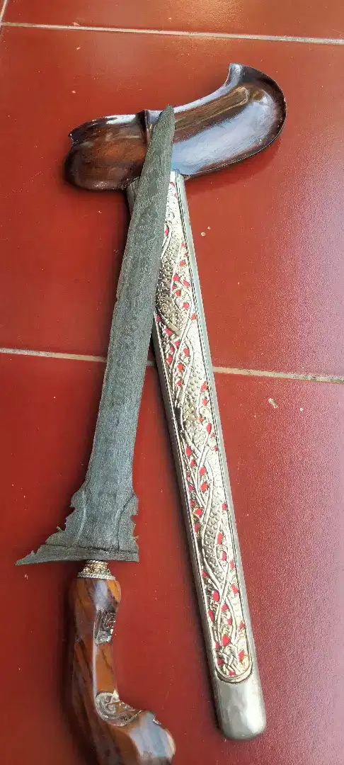 Keris omyang / pendito kembar