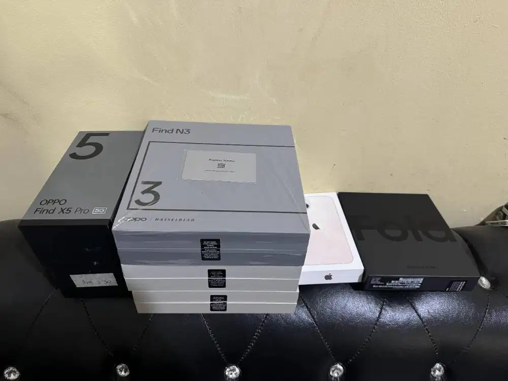 Samsung fold 3 256Gb like new lengkap nota dibli