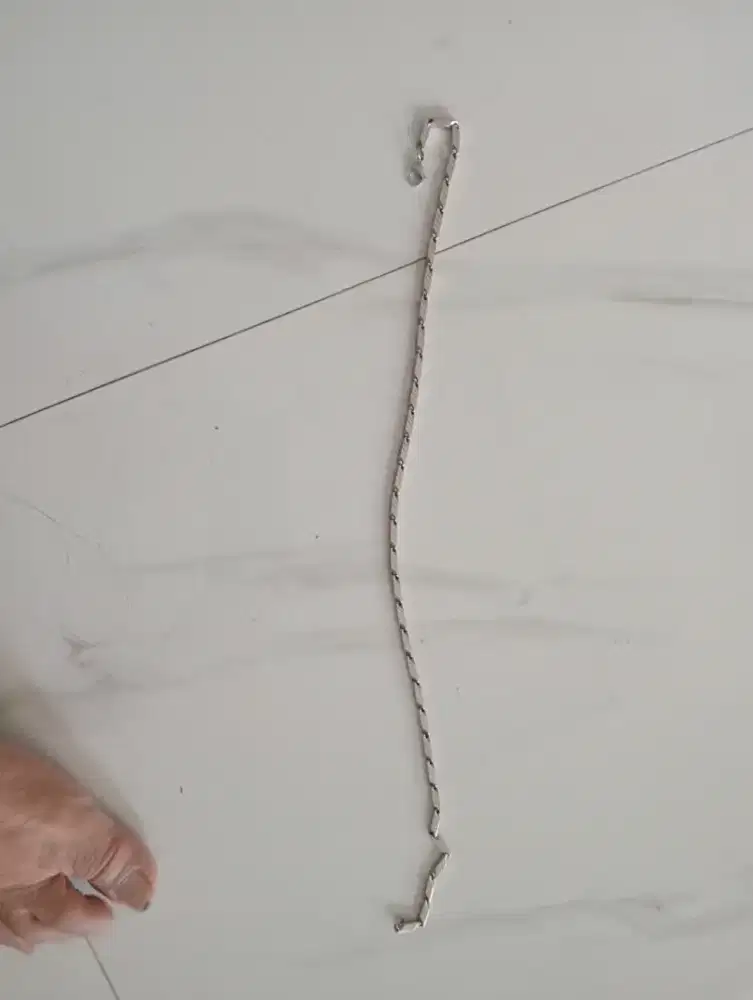 Kalung asli Maluku putih