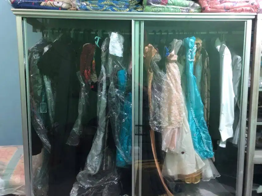 Lemari Baju & Baju pesta (Dewasa(27 set) dan anak(10 set) - Wanita