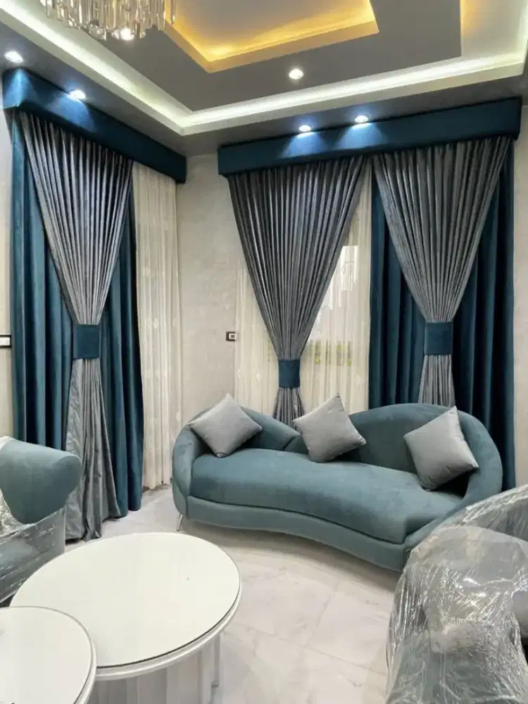 Pasang gordyn gorden murah vertikal roll blind jasa wallpaper dinding