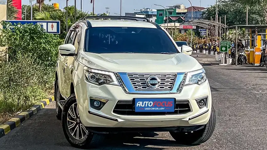 TDP 53 JT Nissan Terra 2.5 VL 4x2 AT Hitam Putih Metalik  NIK 2019