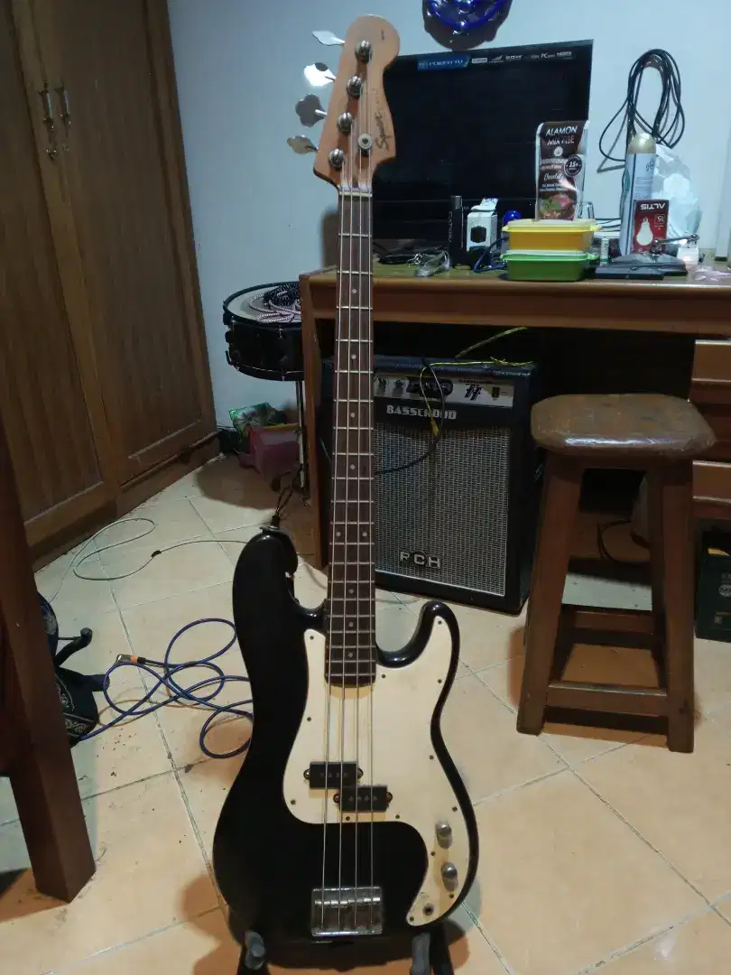 Bass Squier Banyak Bonus