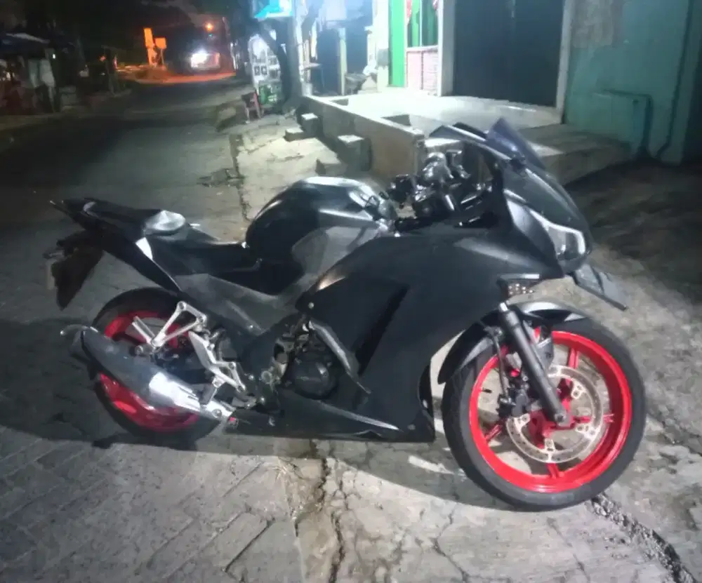CBR 150R tahun 2016
