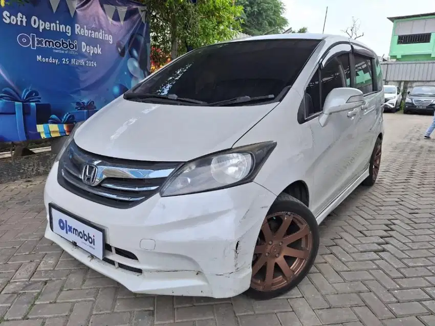 DP Rendah Honda Freed 1.5 E Bensin-AT 2016 7SLSFS CRS