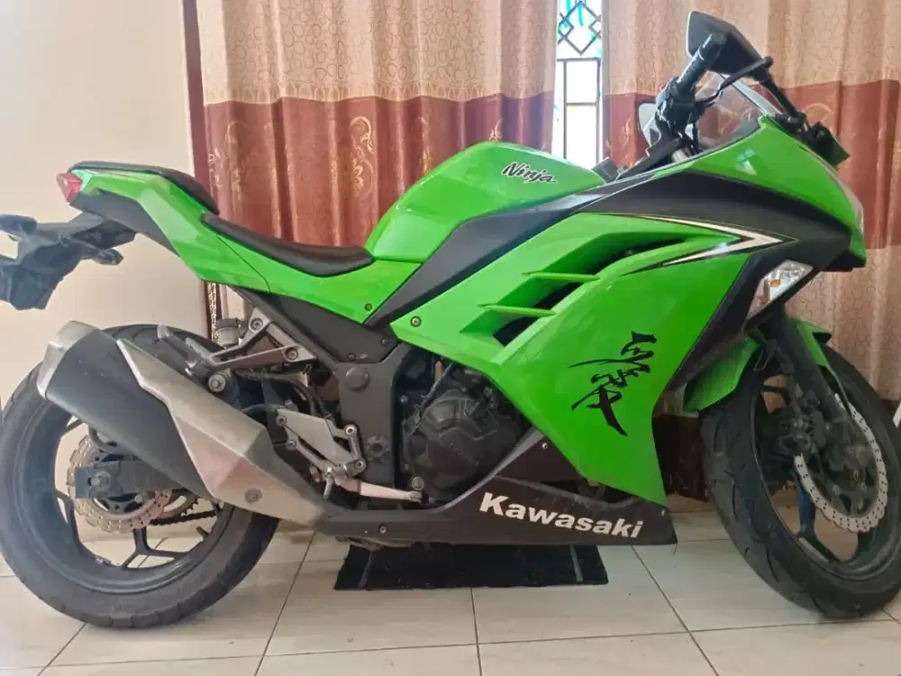 Kawasaki Ninja 250 FI Tahun 2016