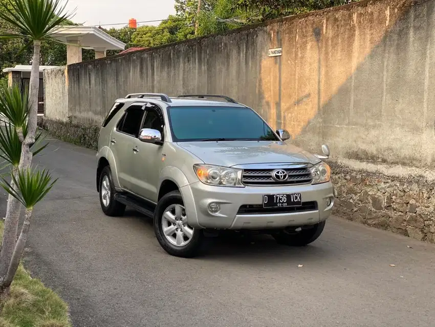 [Istimewa] Fortuner G 2.5 AT 2009 Diesel CASH Murah pribadi toyota tt