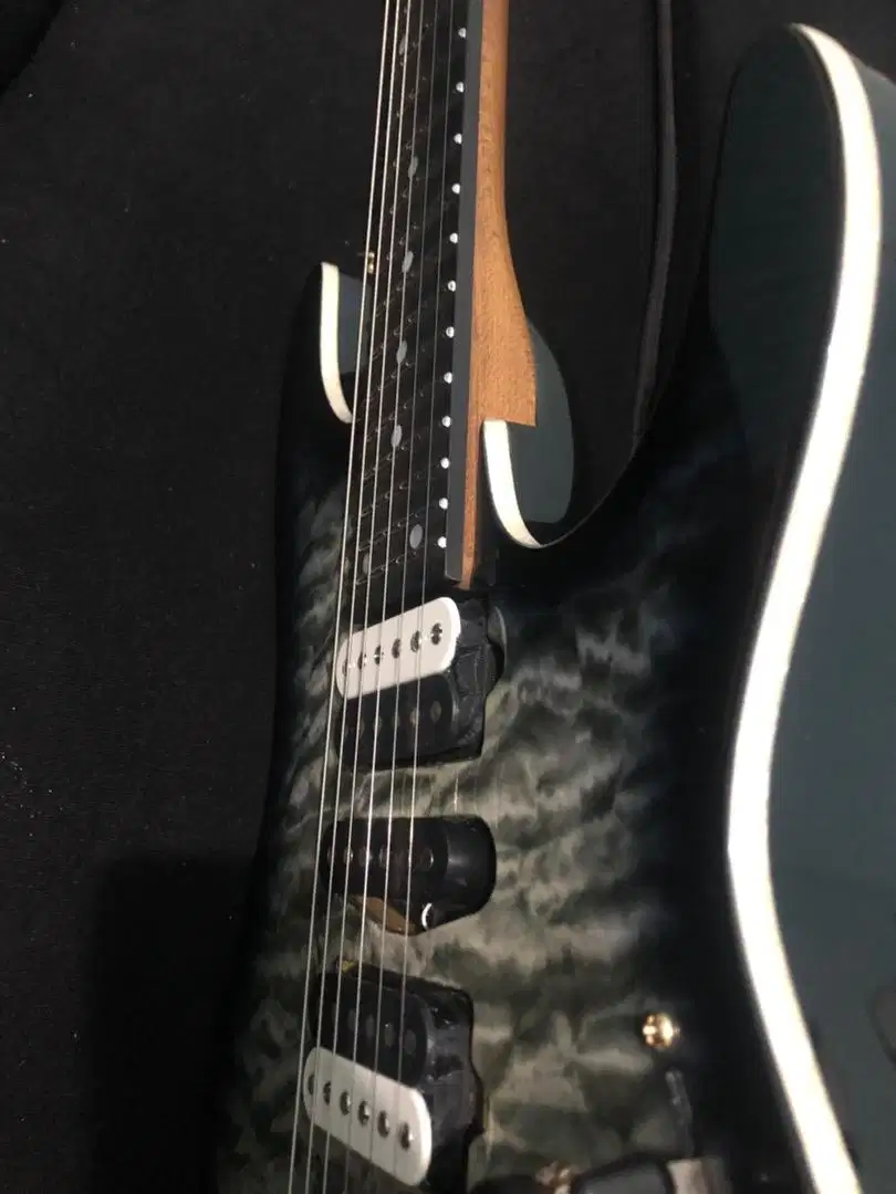 Ibanez AZ ariginal like new