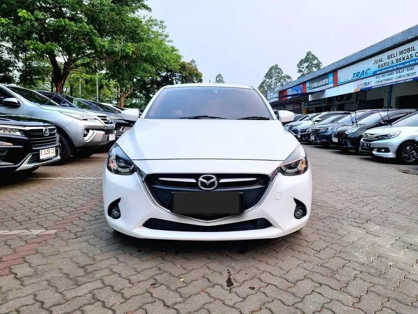 MAZDA 2 GT SKYACTIV AT 2016 HARGA CASH PROMO TERMURAH MOBIL SIAP PAKAI