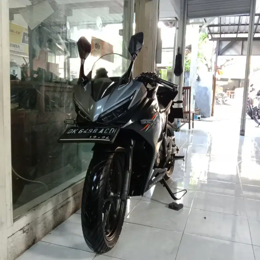 DP 4,5 JT / MENETAP 1% MENURUN 2 % / HONDA CBR 150 TAHUN 2019