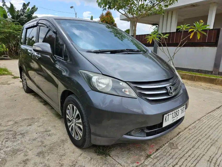 Honda Freed PSD metic 2012