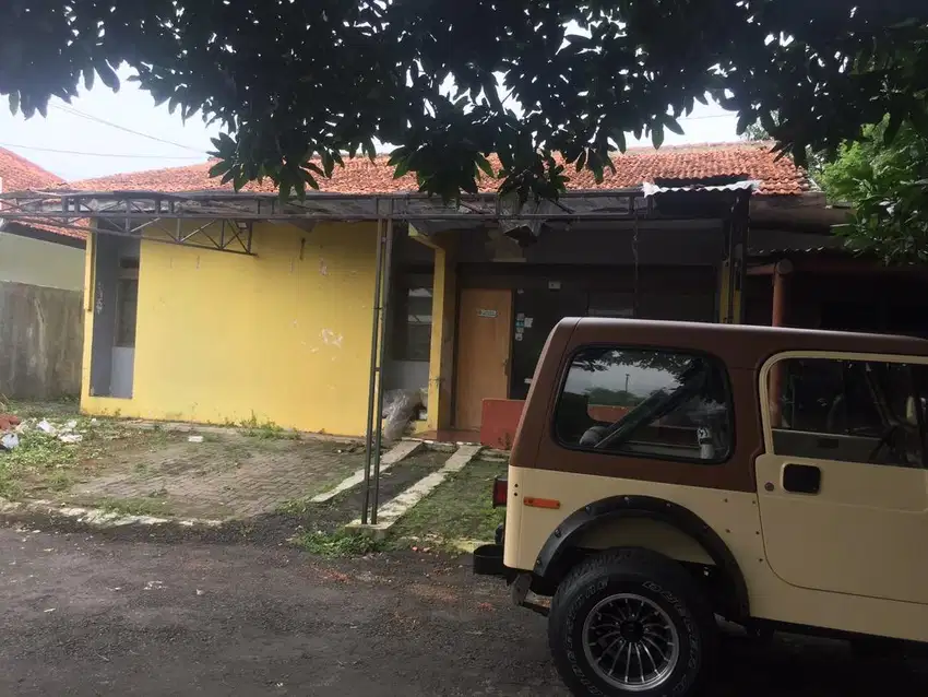 Jual cepat murah saja, rumah dan bangunan di komplek perum PU srondol
