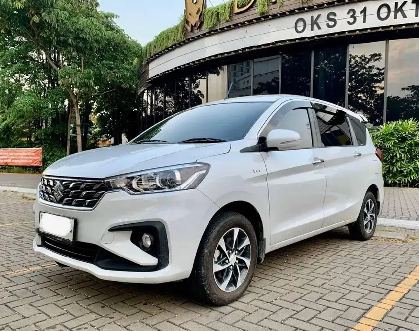 SUZUKI ERTIGA GX HYBRID AT MATIC 2023 PUTIH KM 11RB LIKE NEW !!