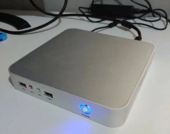 Mini PC dan Modem Wifi Orbit