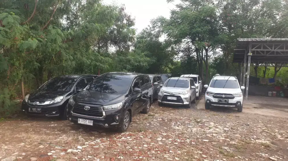 sewa mobil matic murah bulanan harian bisa lepas kunci cinere depok