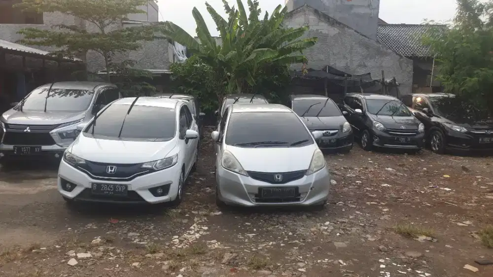 sewa mobil matic murah bulanan harian bisa lepas kunci cinere depok