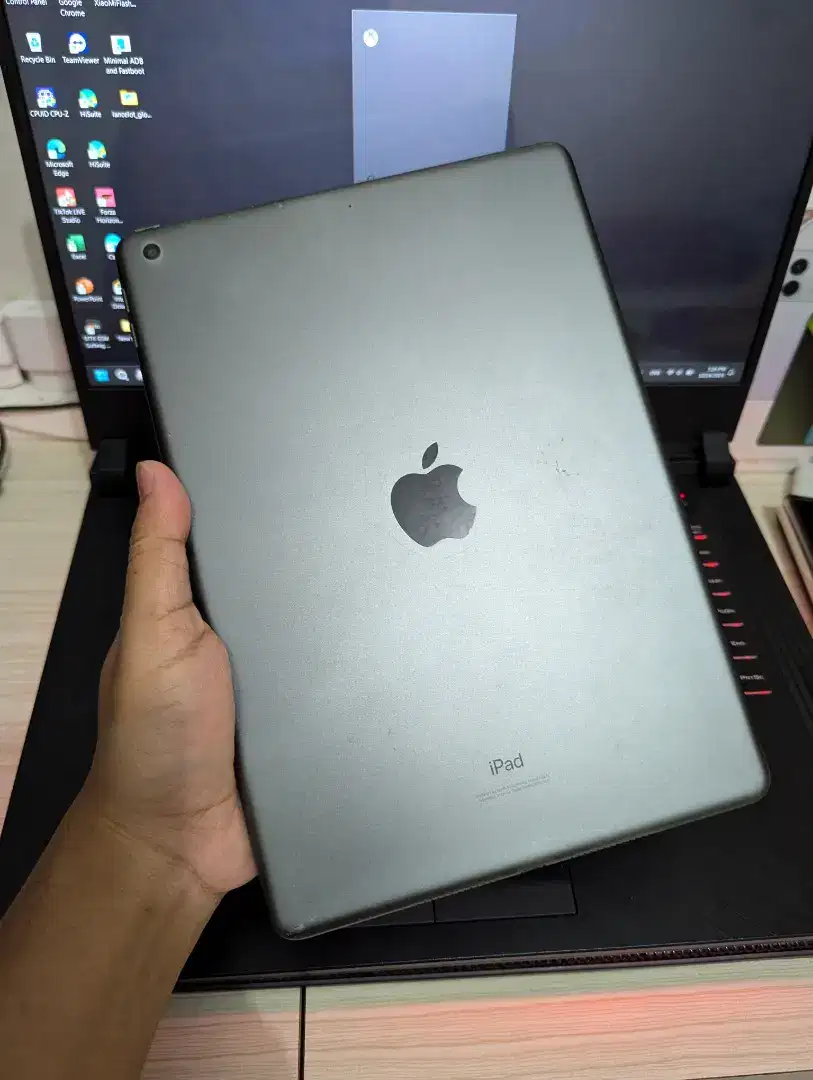 iPad Generasi 8 (32Gb Wifi) Fullset original