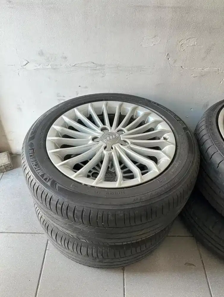 Dijual VELG ORIGINAL AUDI A4 MURAH