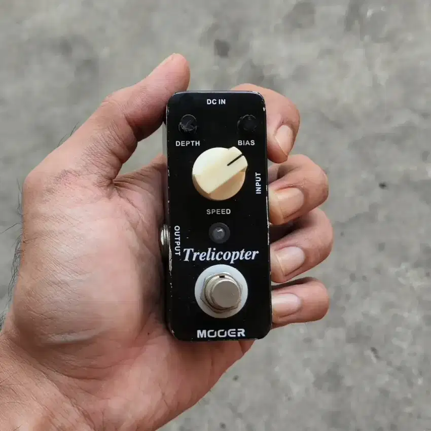 Mooer trelicopter tremolo pedal efek gitar