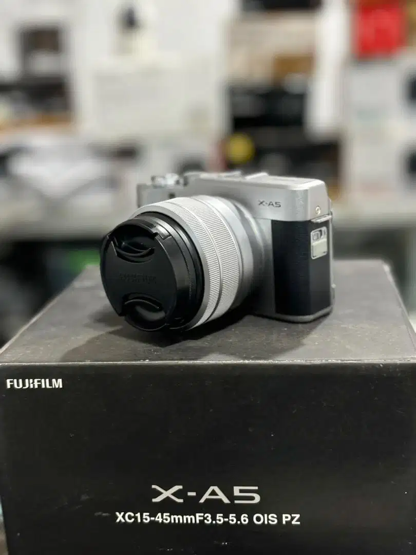 Fujifilm XA5 X-A5 Kit Box Lengkap Mulus Istimewa Bonus Banyak