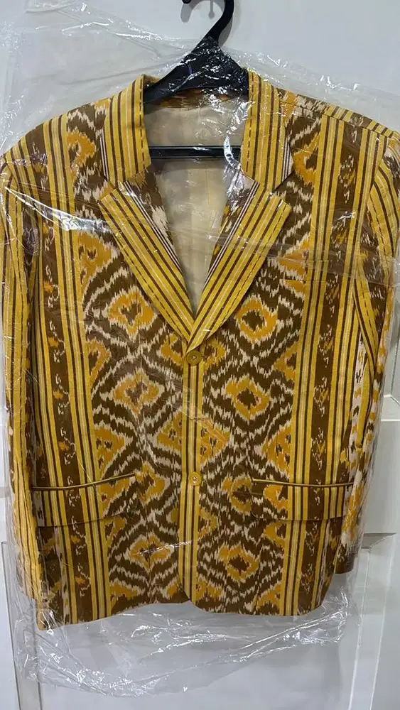 jas kemeja batik pria kuning