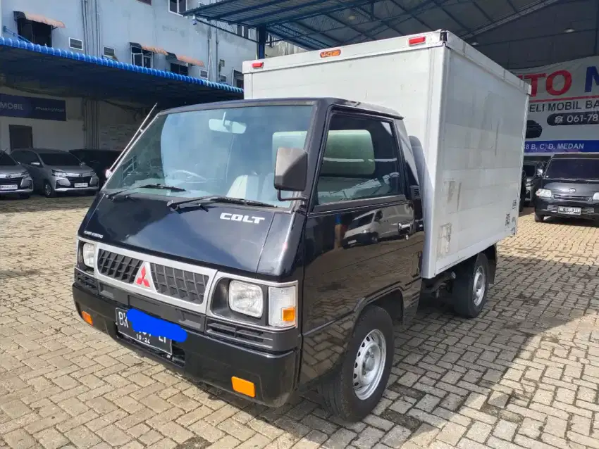 Mitsubishi L300 Box 2019