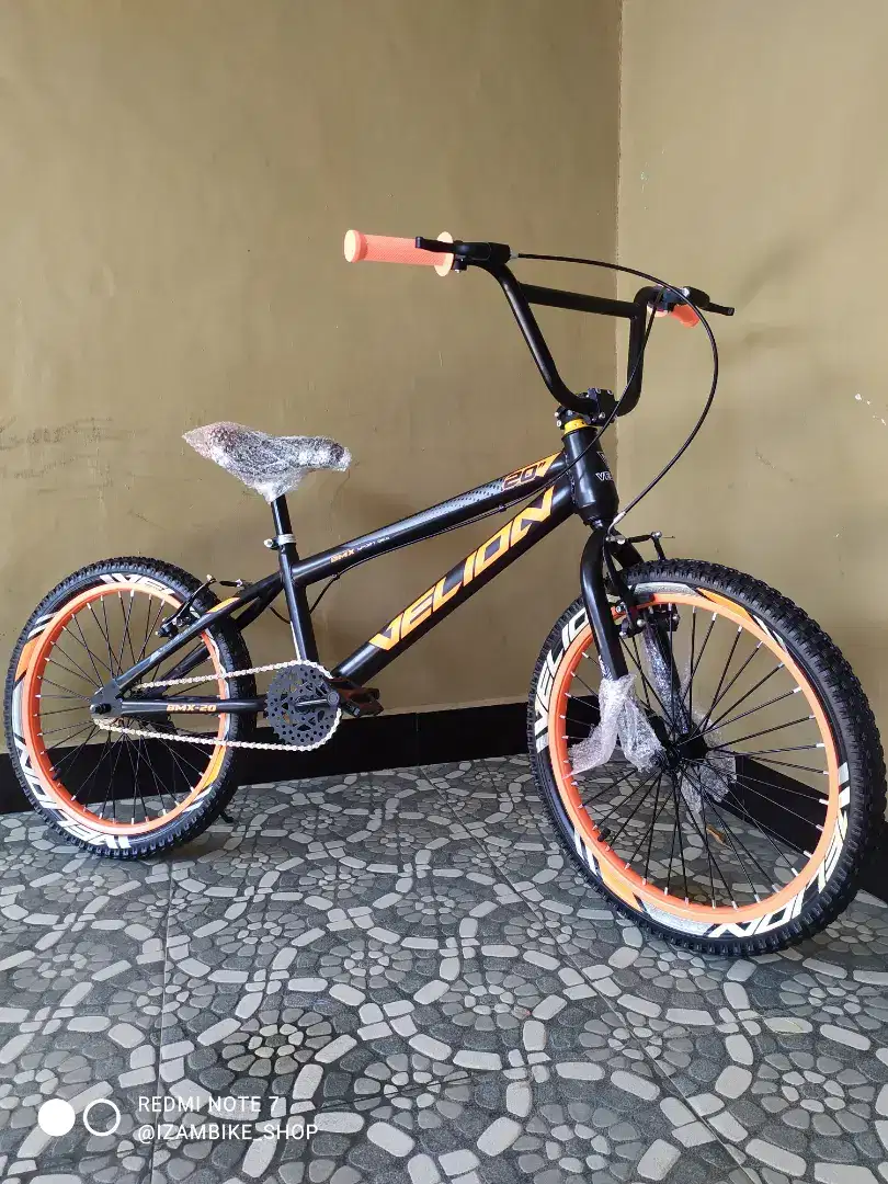 BMX ANAK 20
SEPEDA ANAK
SEPEDA BMX 20
SEPEDA ANAK BMX 20 INCHI
BMX