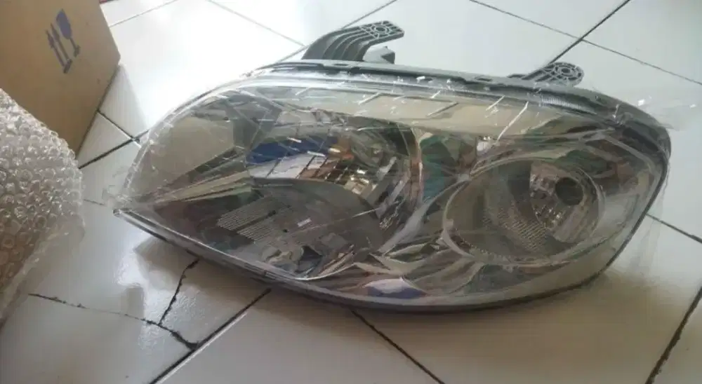Lampu utama Chevrolet lova