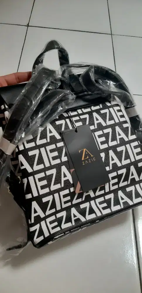 Tas wanita Zazie