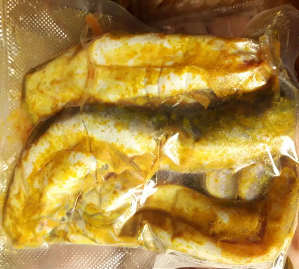 IKAN LELE FROZEN BUMBU KUNING