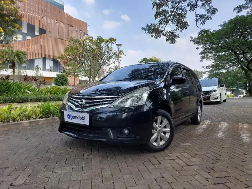 Nissan Grand livina 1.5 SV Bensin-AT 2015 Hitam /